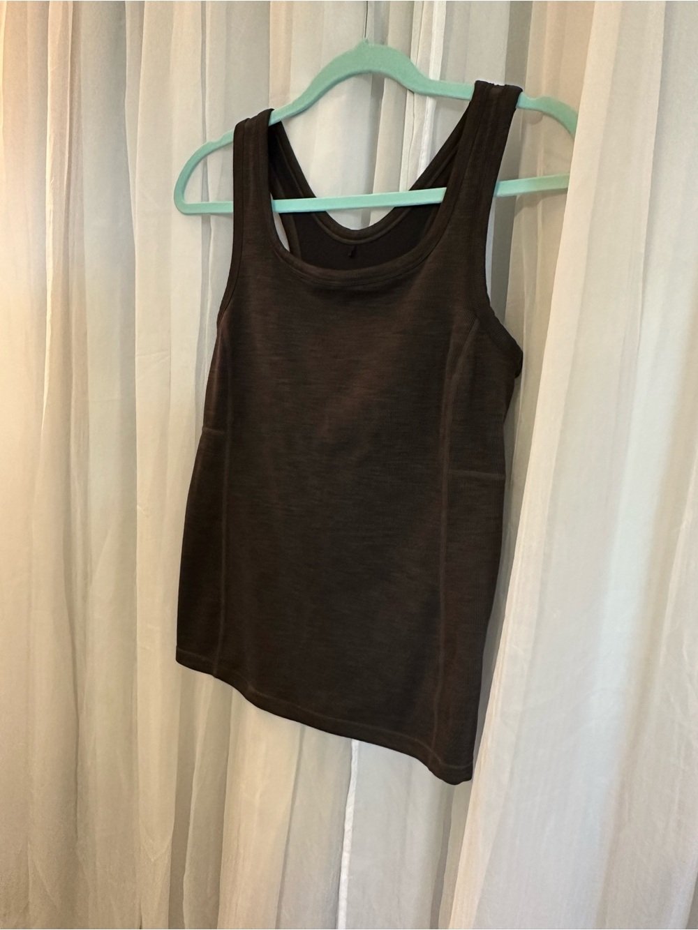 Prana Women’s  Charcoal Gray Tank Top - scoop neck. Razors back w/Bra no pads - Picture 5 of 7